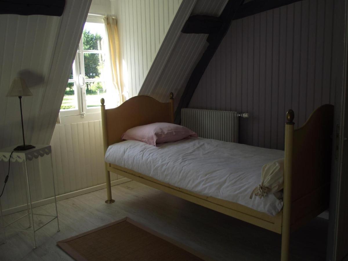 Les Portes Des Froises Bed & Breakfast *